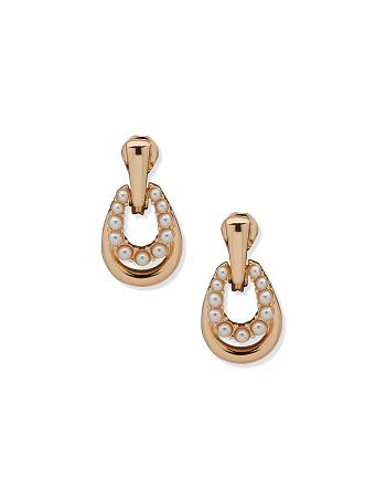 Anne Klein Caviar Pearl Doorknocker Clip Earrings Gold | QAUWA39288